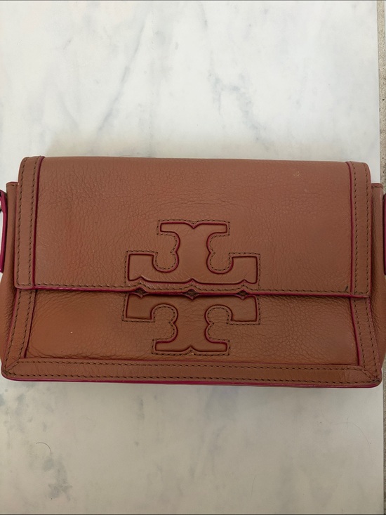 Tory Burch Handbags - Tory Burch Rose Brown Leather Logo Crossbody